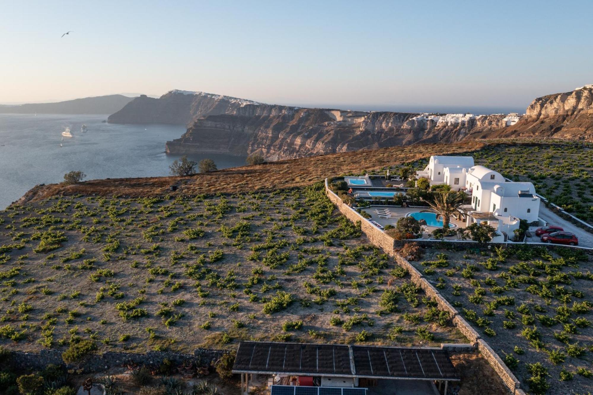 Villa Oinos - Sunset Views Ormos Athinios Exteriér fotografie